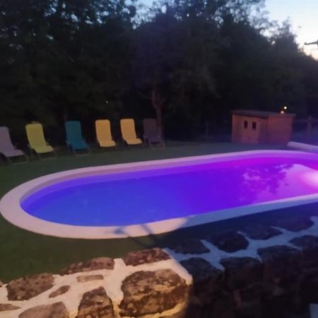 La Grange De Salvaneix Gite Pour 15 Personnes 7 Chambres Avec 6 Sdb-6Wc Sarran Екстериор снимка