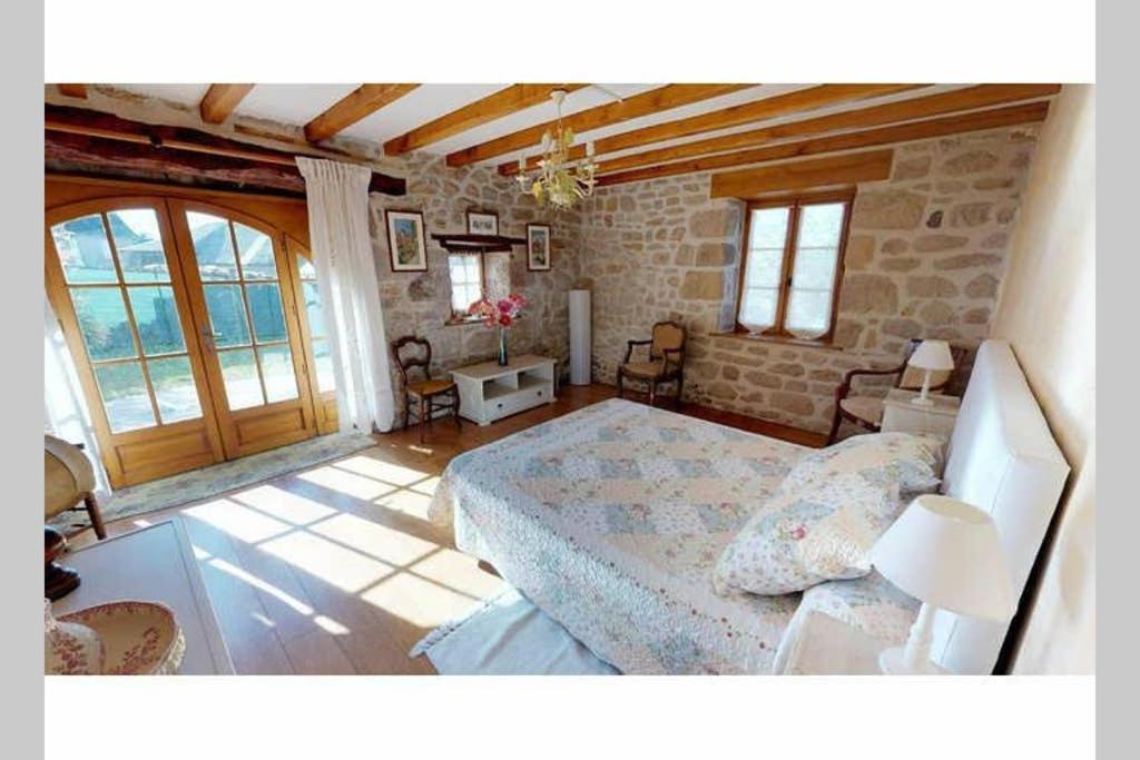 La Grange De Salvaneix Gite Pour 15 Personnes 7 Chambres Avec 6 Sdb-6Wc Sarran Екстериор снимка