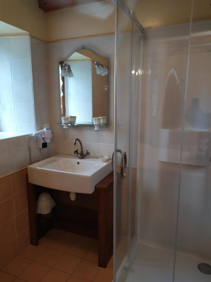 La Grange De Salvaneix Gite Pour 15 Personnes 7 Chambres Avec 6 Sdb-6Wc Sarran Екстериор снимка